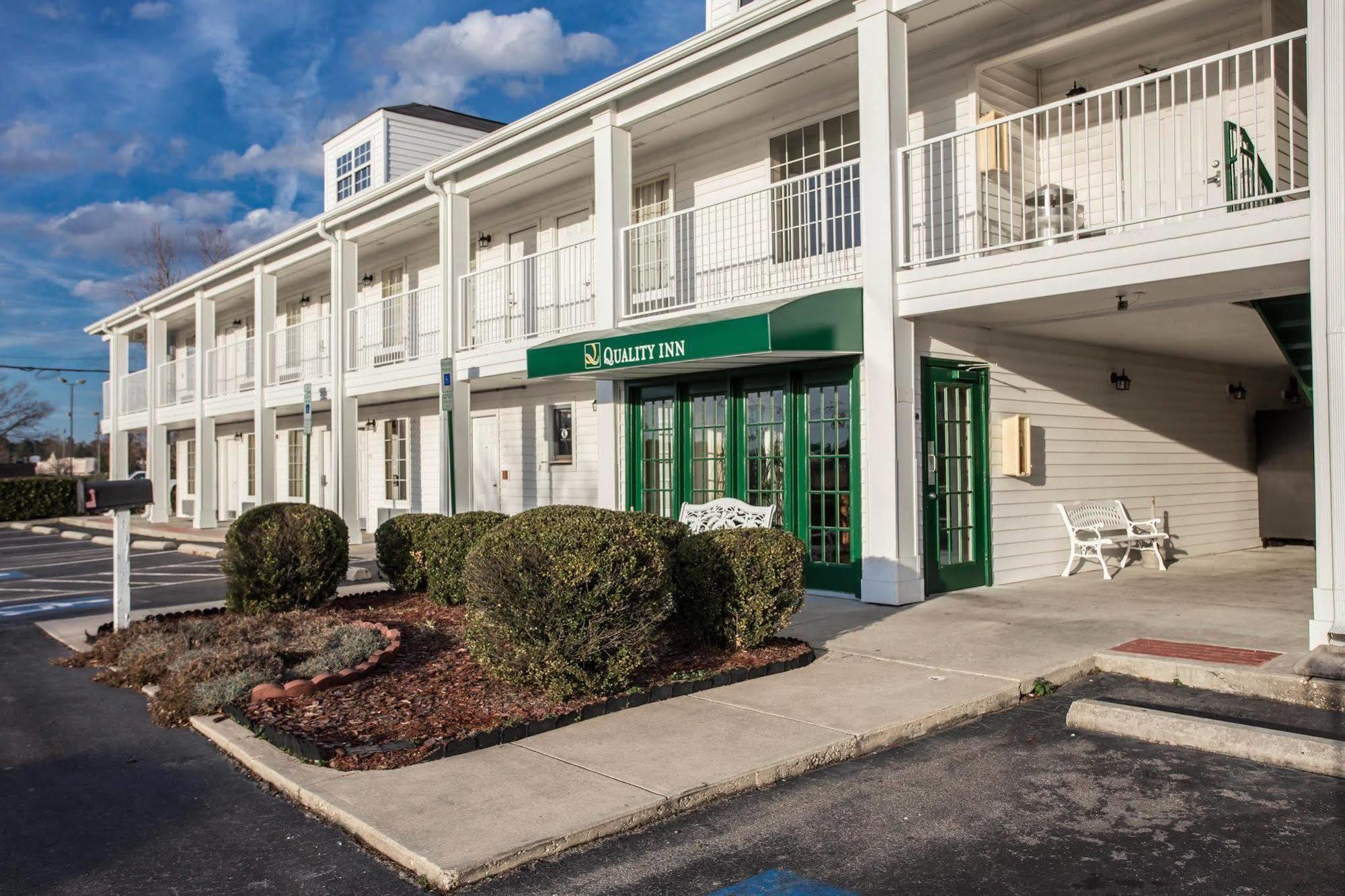 Quality Inn Laurinburg Exteriér fotografie